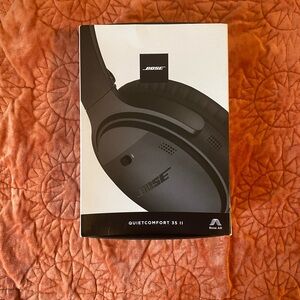 Bose Quiet Comfort 45 ‘Midnight Blue’